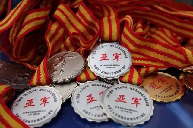 姜伟泽15+8吉林力克北控 周鹏15分深圳胜浙江