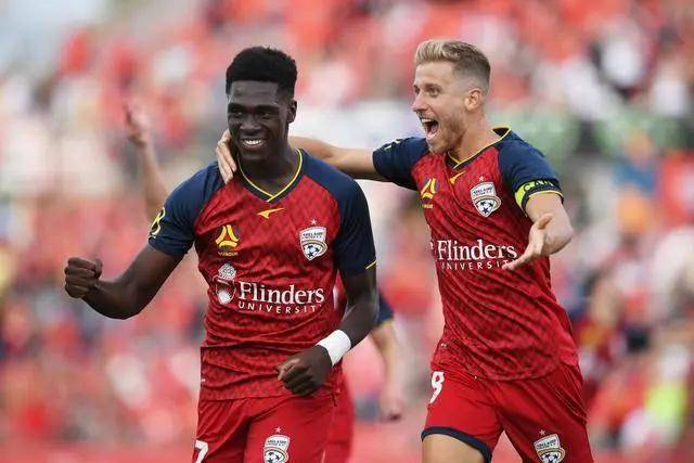 爱德华兹44分森林狼险胜步行者 活塞力克篮网