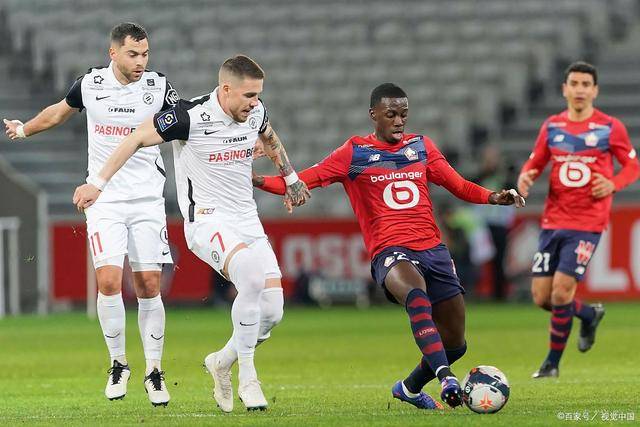 索博斯洛伊：我们现在领先 但赛季还有六个月