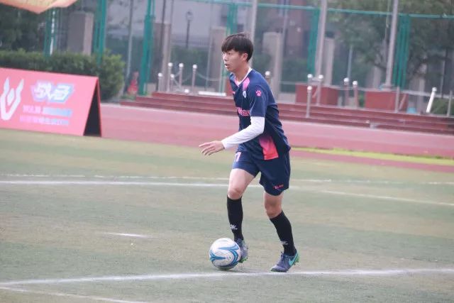 路易斯-迪亚斯未来不明朗，巴黎及巴萨有意引进他